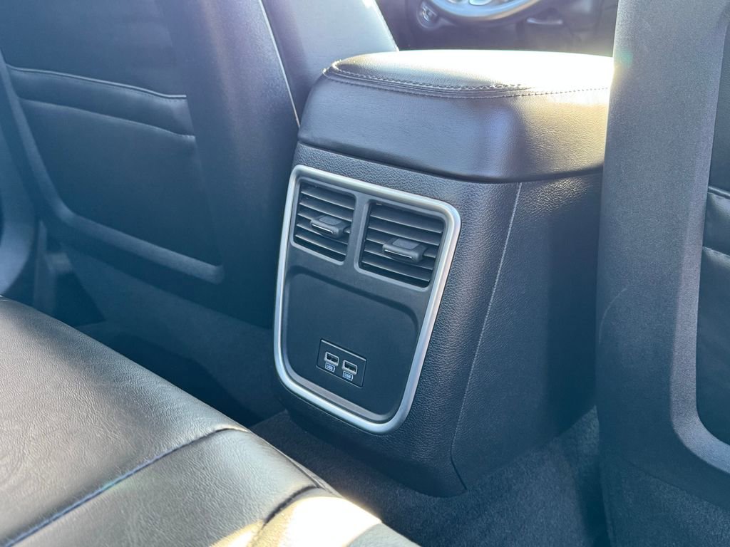 2021 Chrysler 300 Touring L