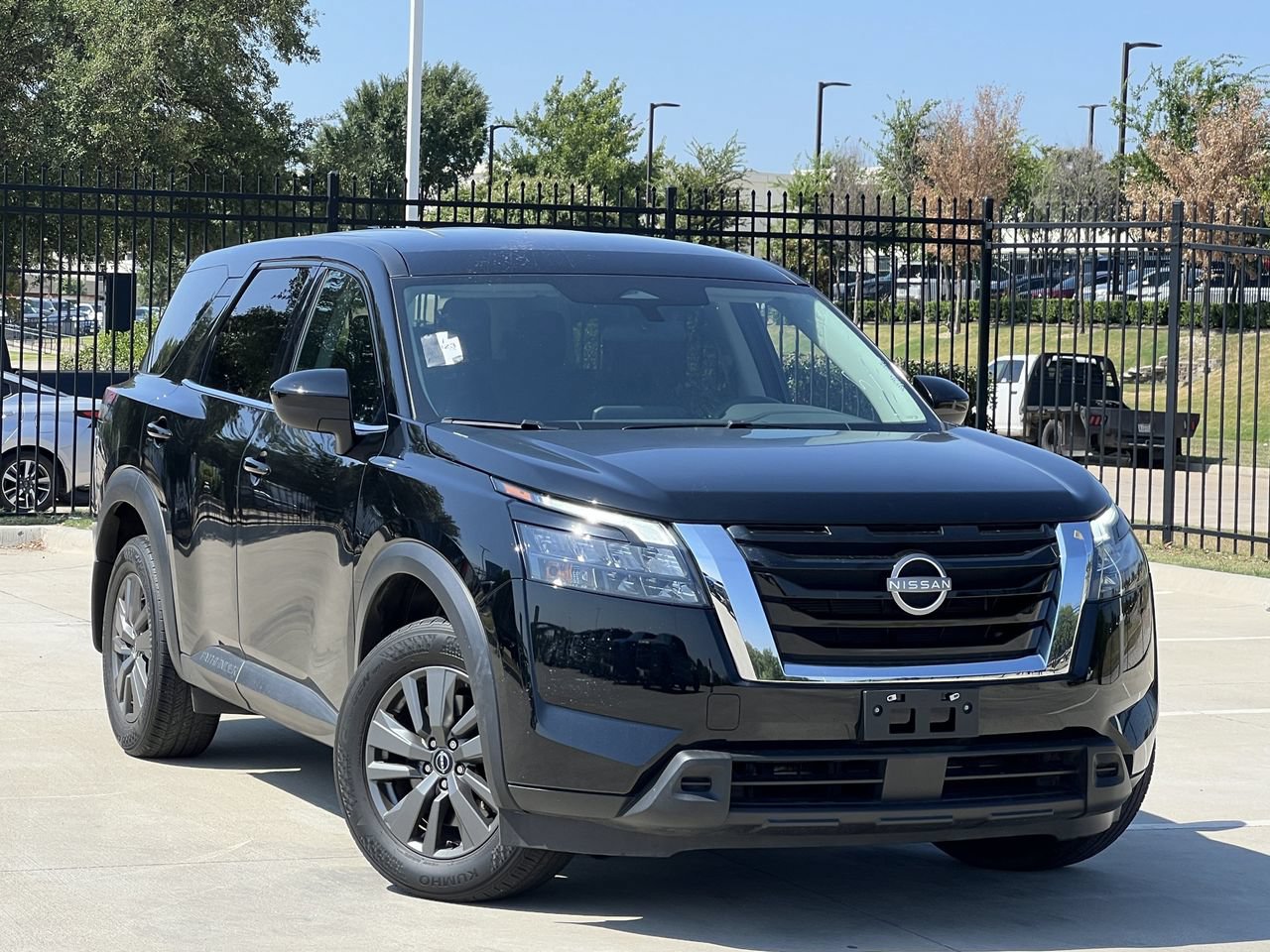Used 2023 Nissan Pathfinder S