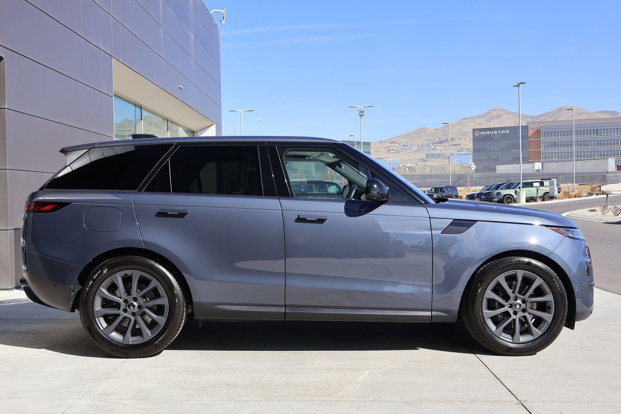 2023 Land Rover Range Rover Sport SE