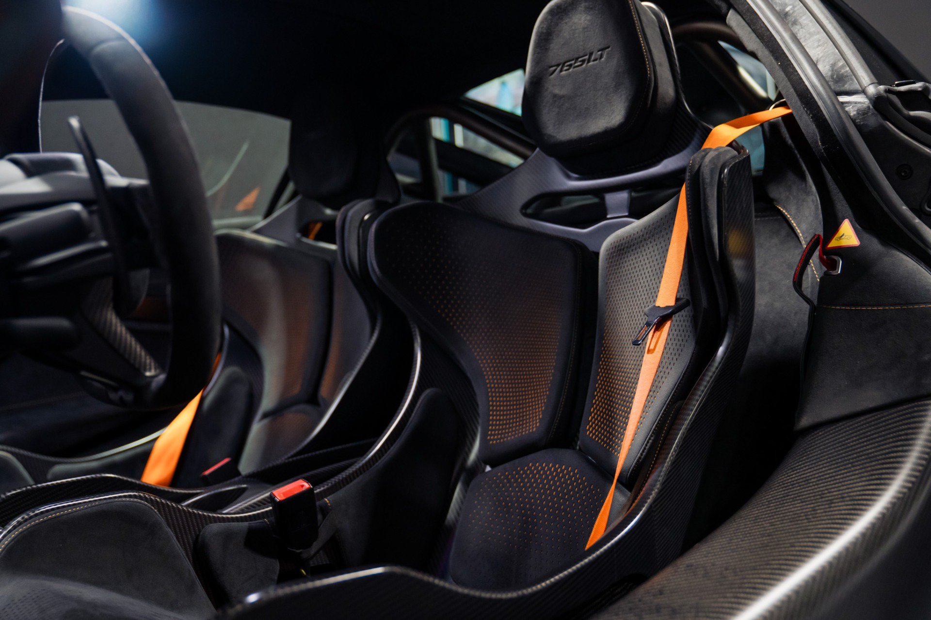 Used 2021 McLaren 765LT photo 11