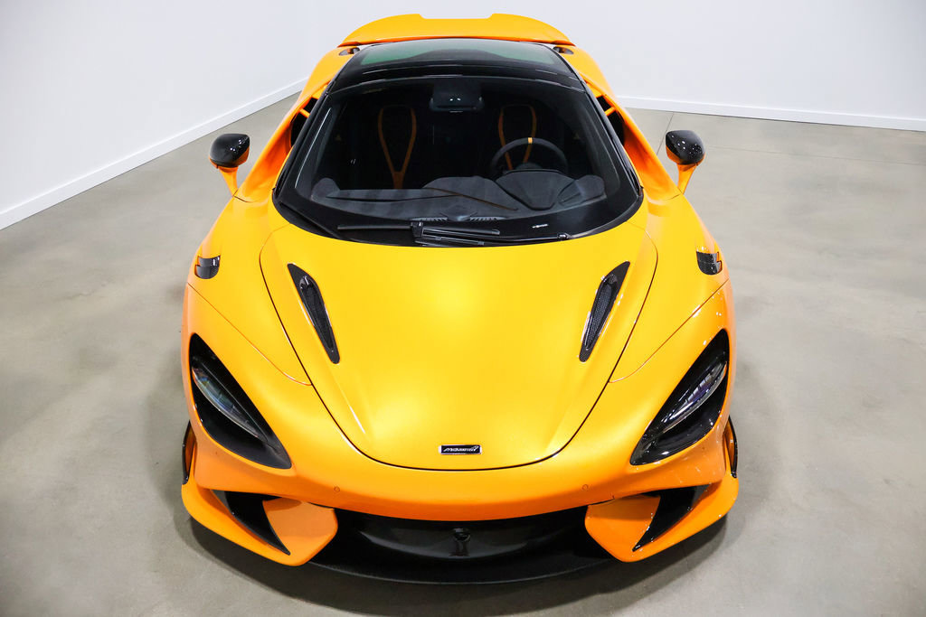 Used 2022 McLaren 765LT photo 25