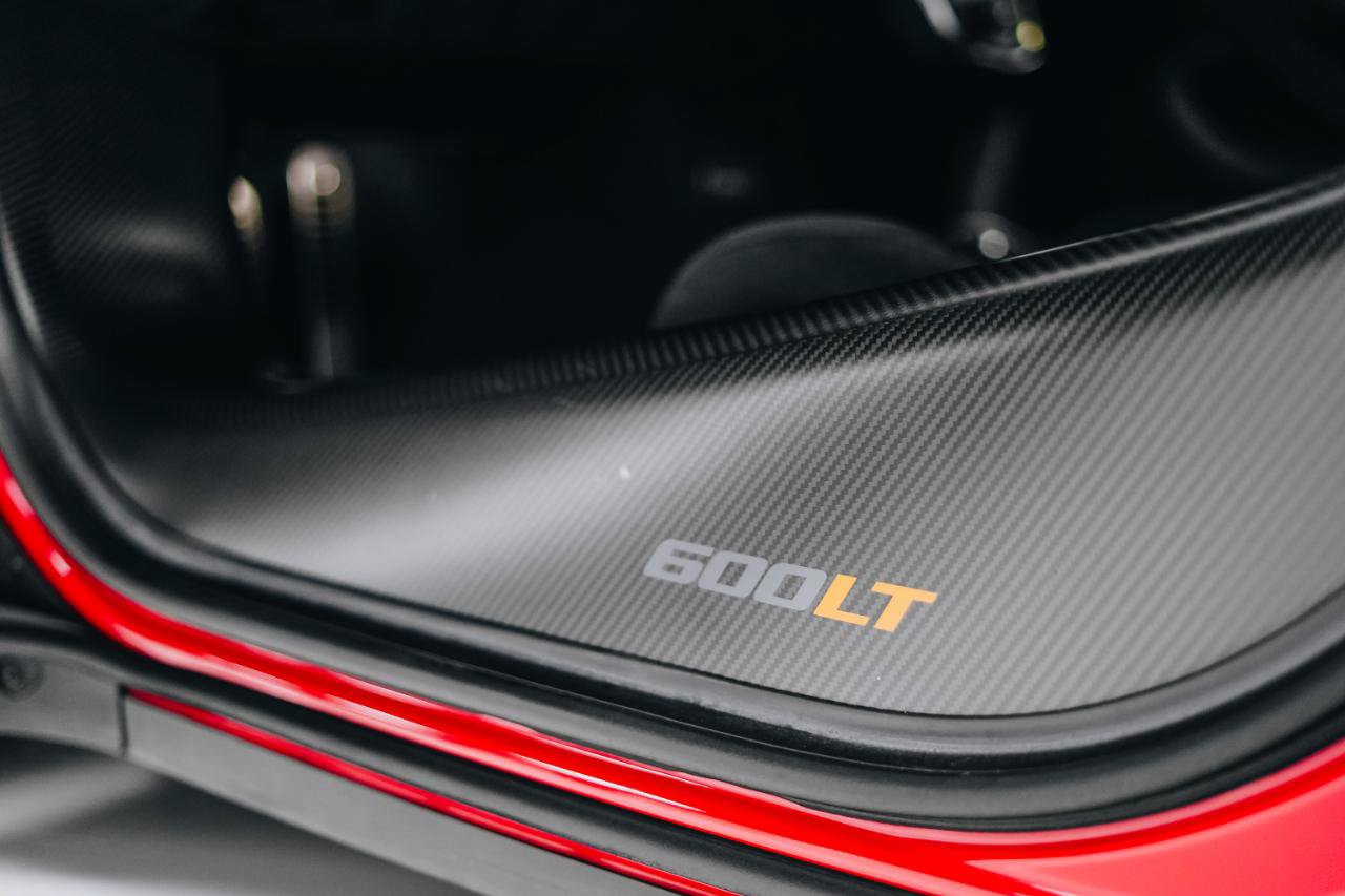 Used 2019 McLaren 600LT photo 17