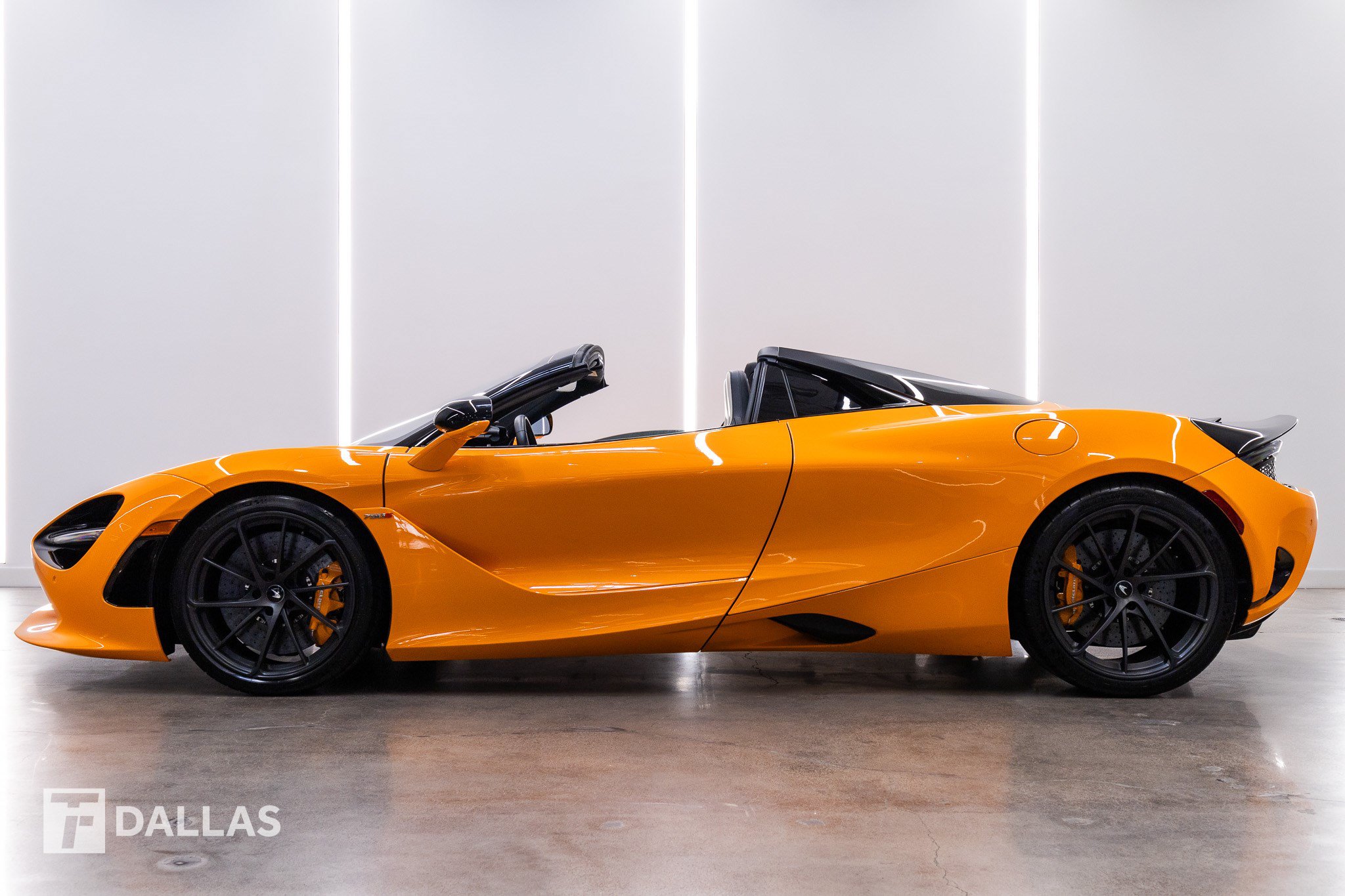 Used 2024 McLaren 750S Spider 1