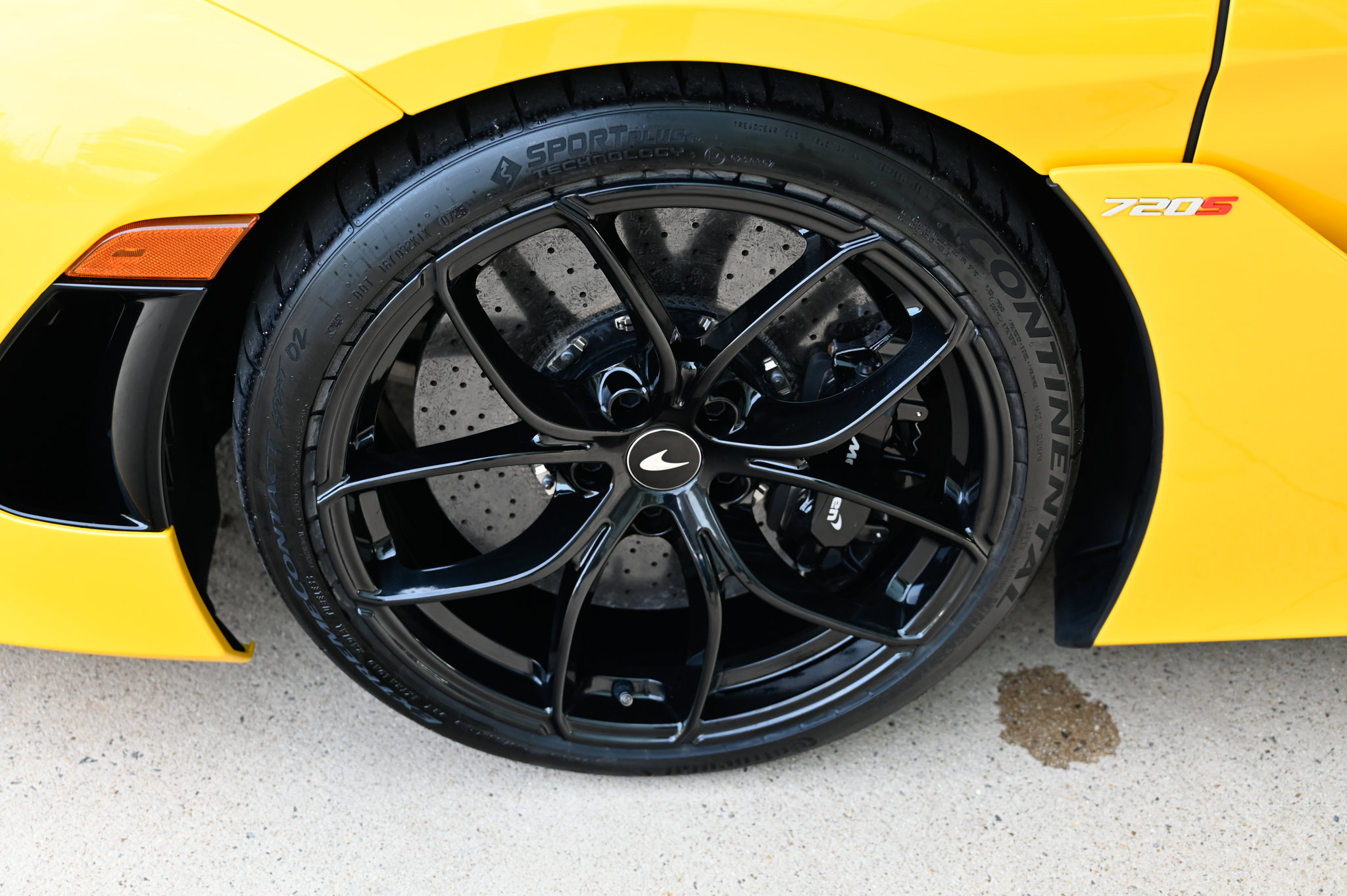 Used 2020 McLaren 720S Performance photo 29
