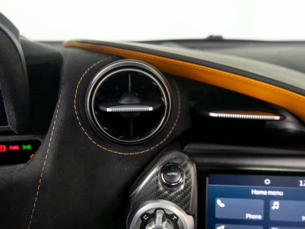 Used 2019 McLaren 720S photo 19