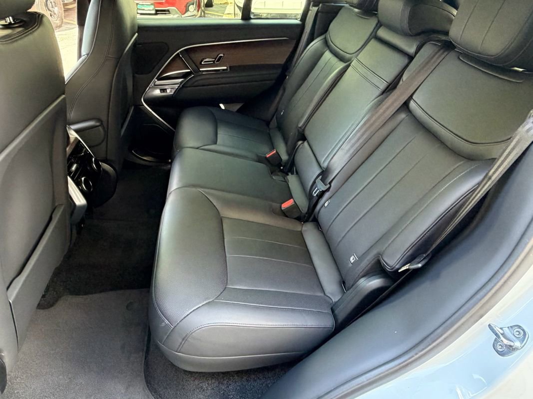 2023 Land Rover Range Rover SE