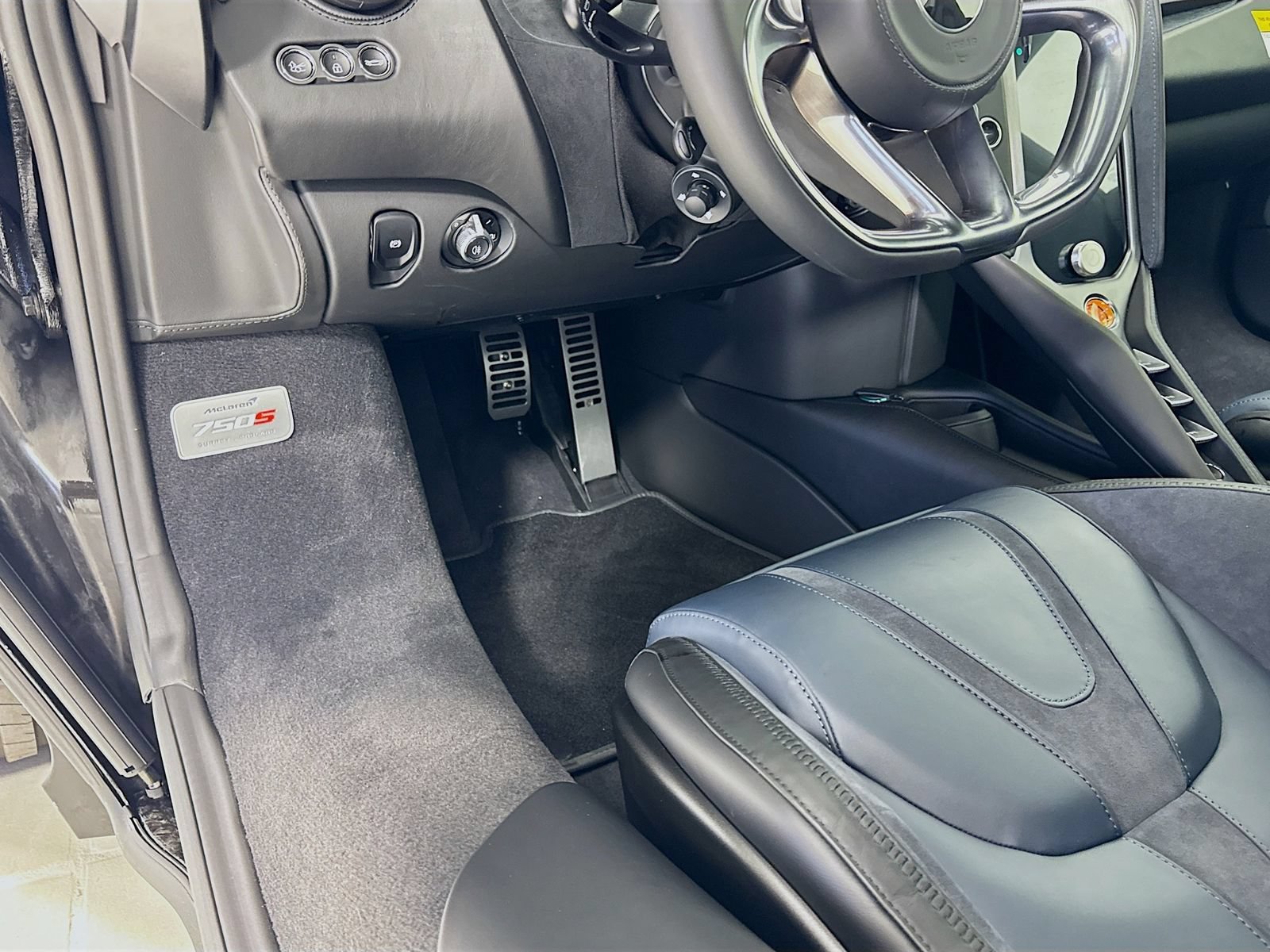 New 2026 McLaren 750S Spider photo 22