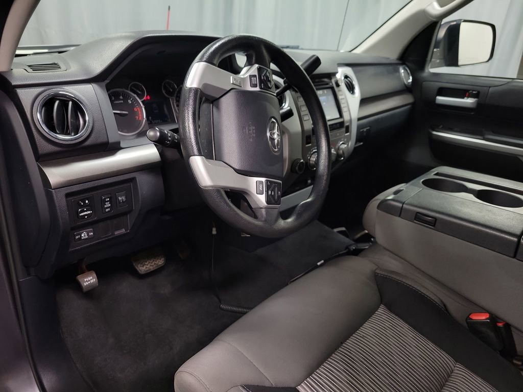 2017 Toyota Tundra SR5