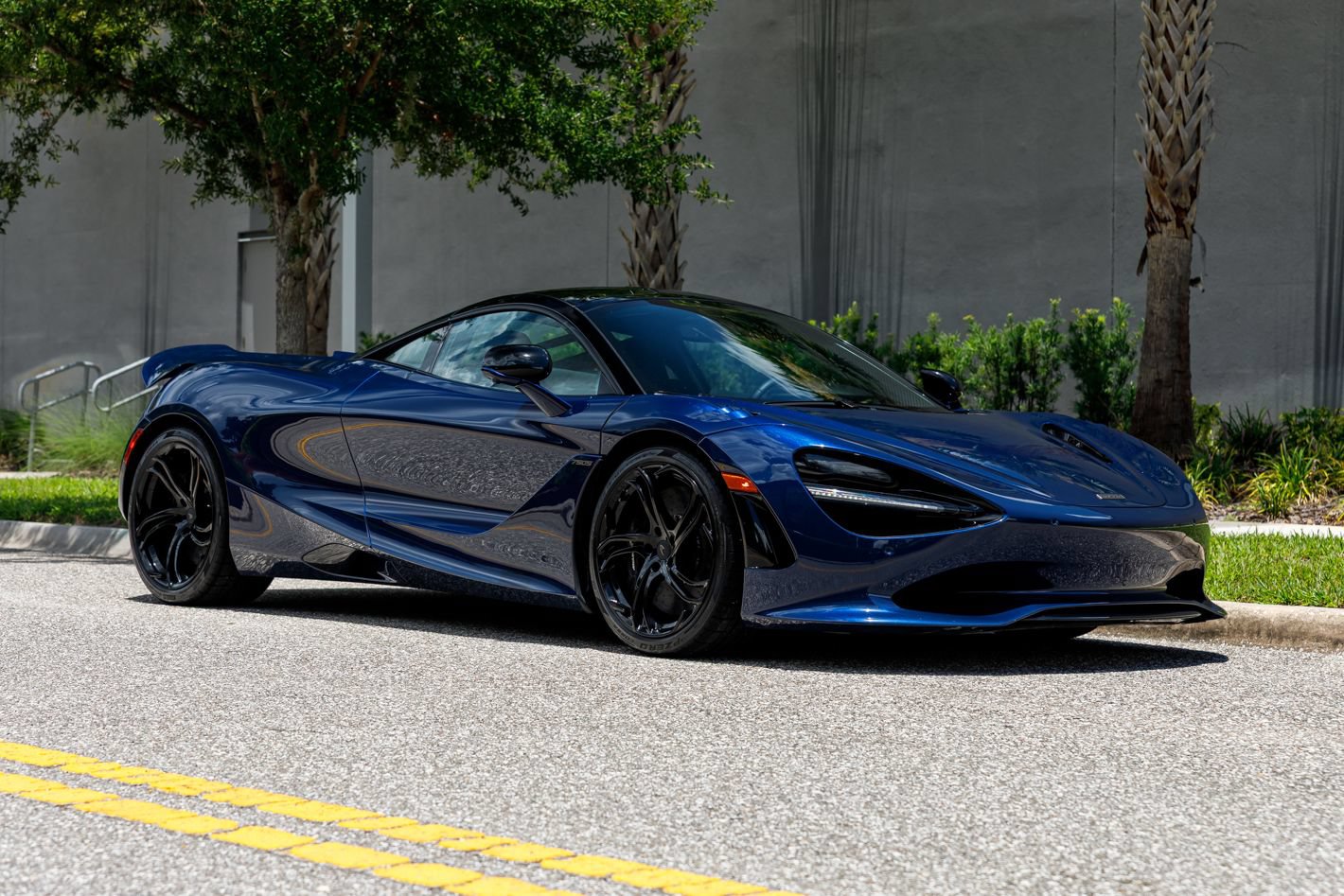 Used 2025 McLaren 750S photo 5
