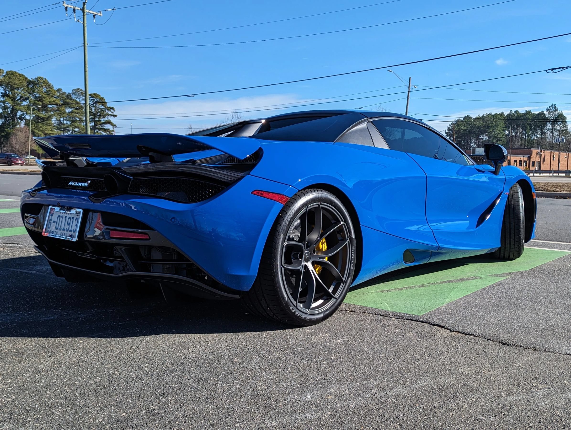 Used 2021 McLaren 720S Luxury photo 9