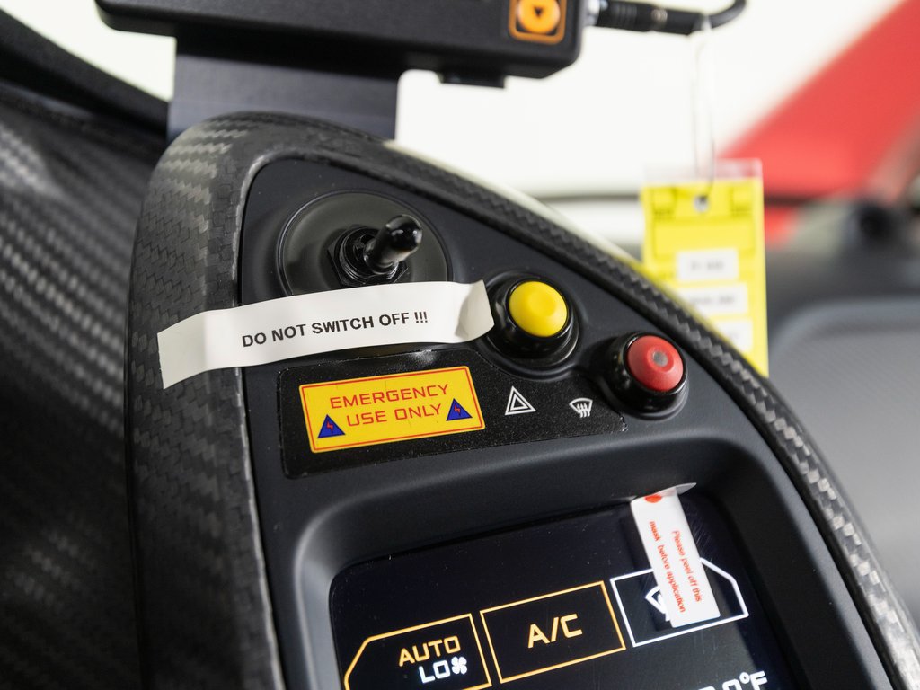Used 2015 McLaren P1 photo 23