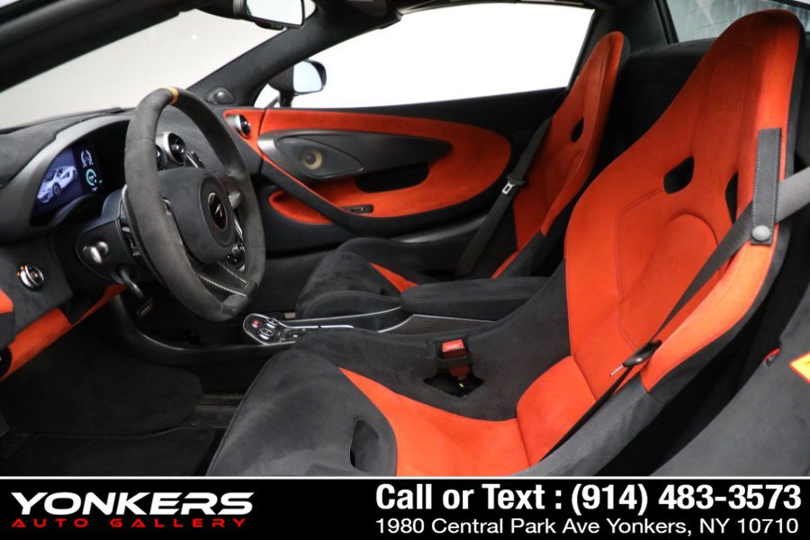 Used 2020 McLaren 600LT Spider photo 24