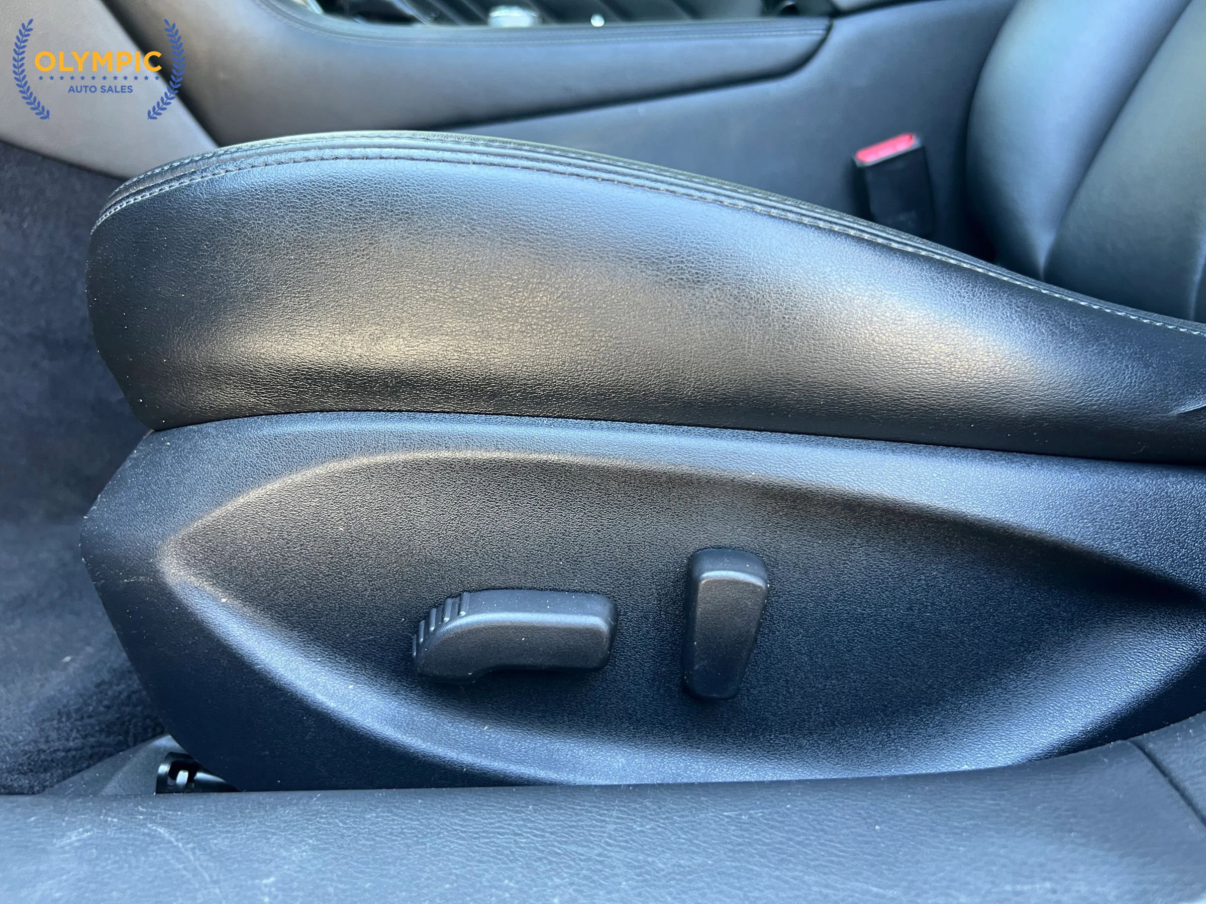 2014 INFINITI Q50 Premium