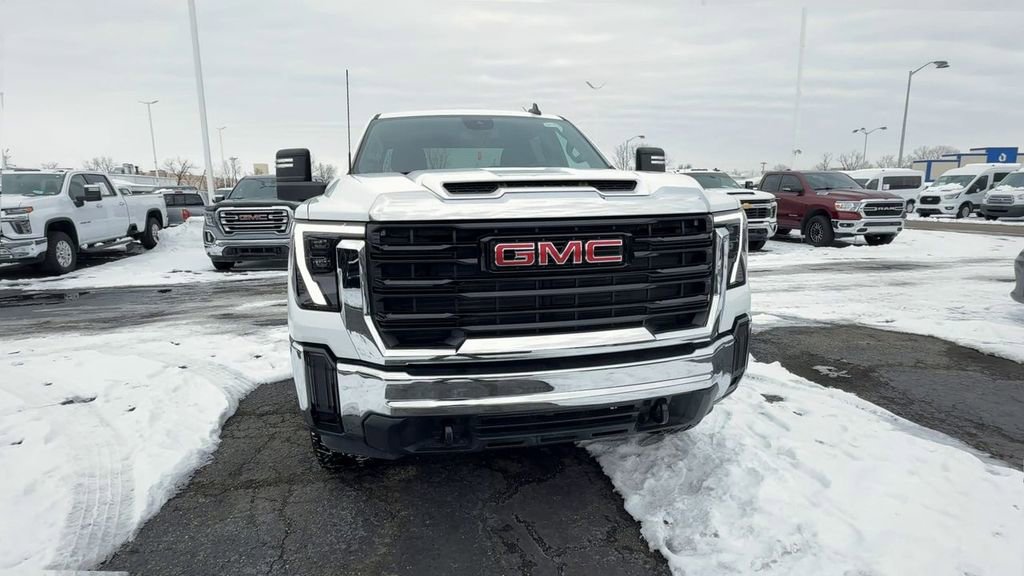 2024 GMC Sierra 2500 Pro