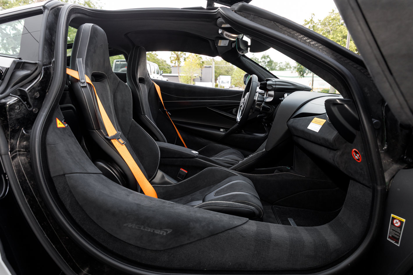 Used 2027 McLaren 750S photo 28