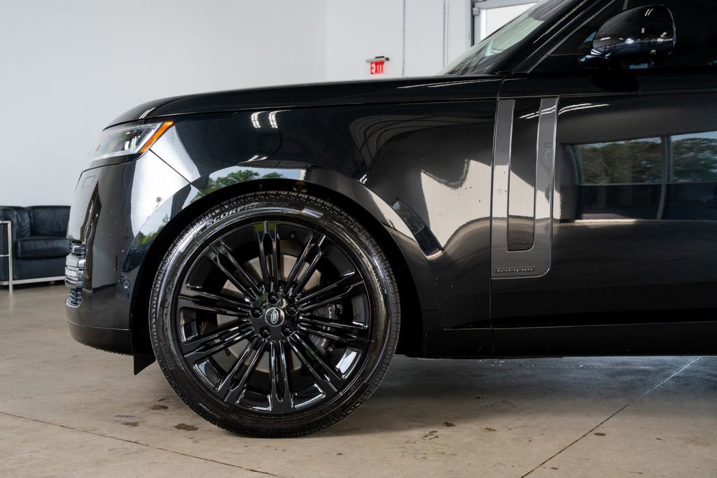 2023 Land Rover Range Rover Long Wheelbase Autobiography