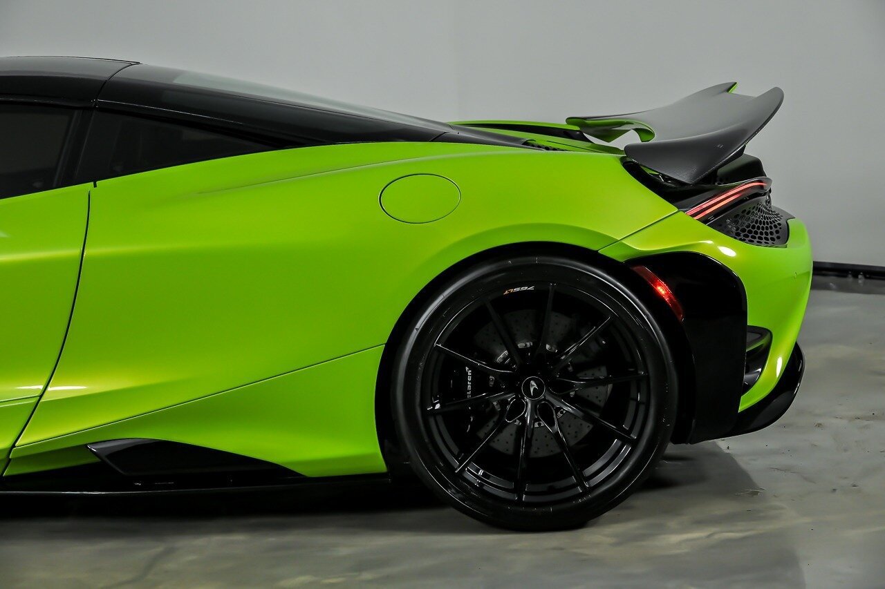 Used 2021 McLaren 765LT photo 9