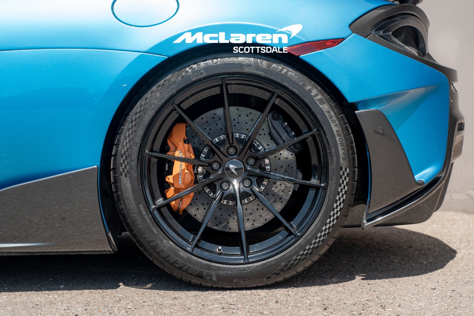 Used 2020 McLaren 600LT Spider photo 33