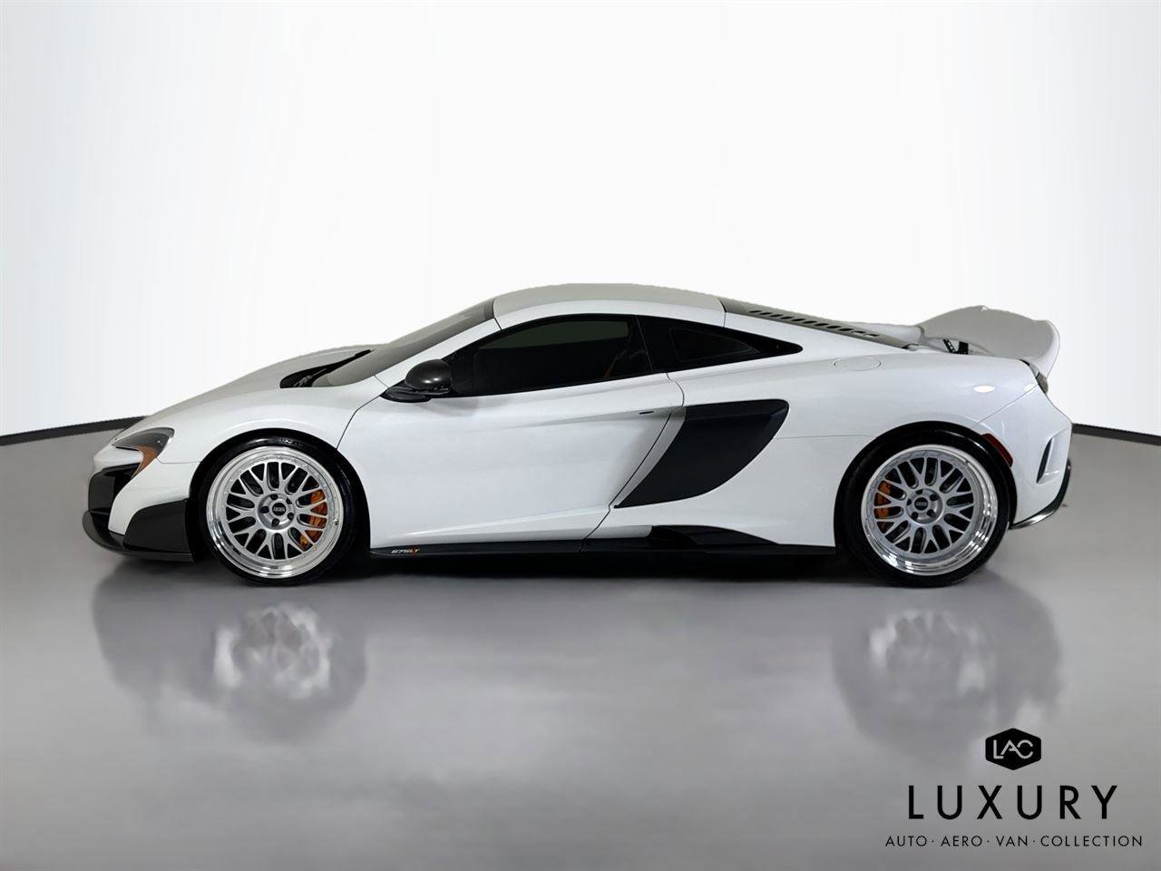 Used 2016 McLaren 675LT Coupe photo 9