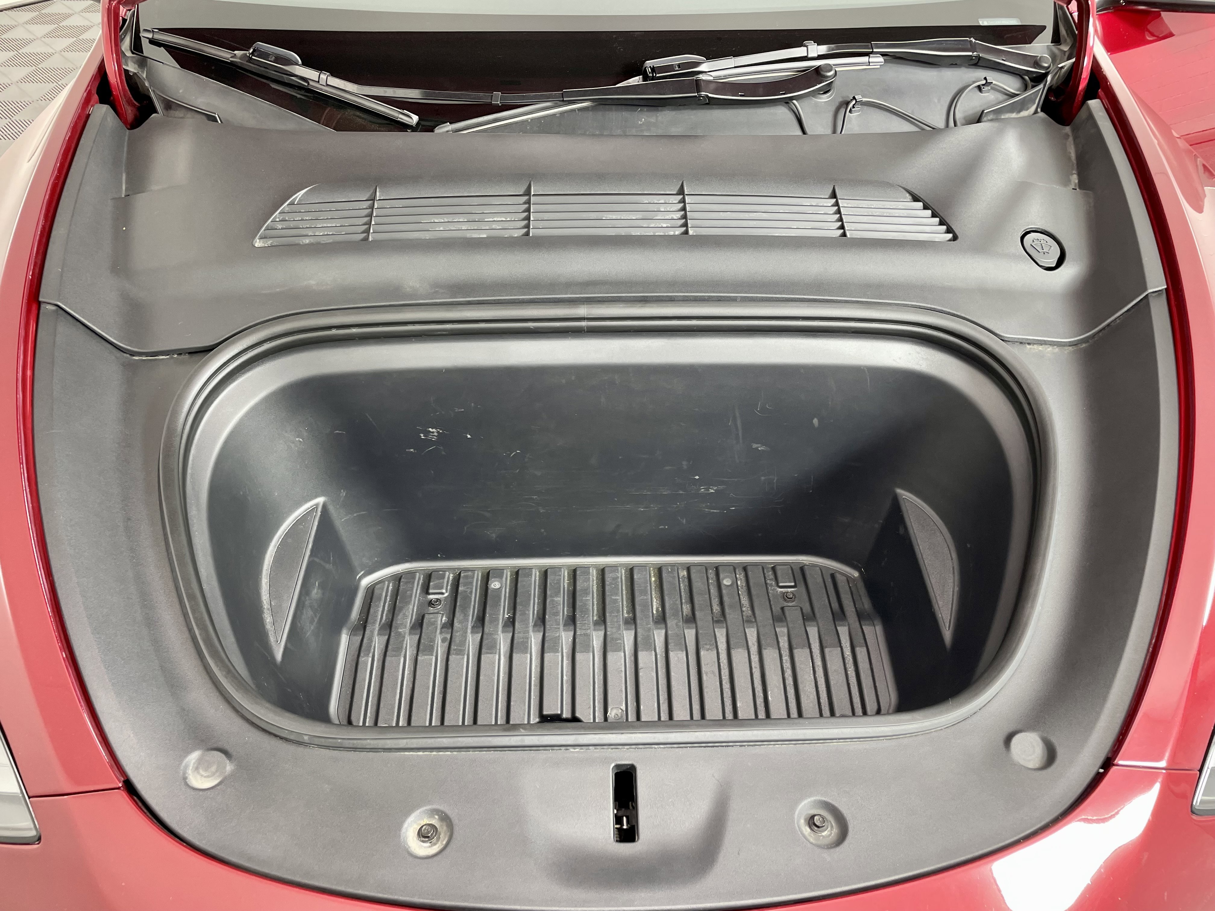 2024 Tesla Model Y Performance