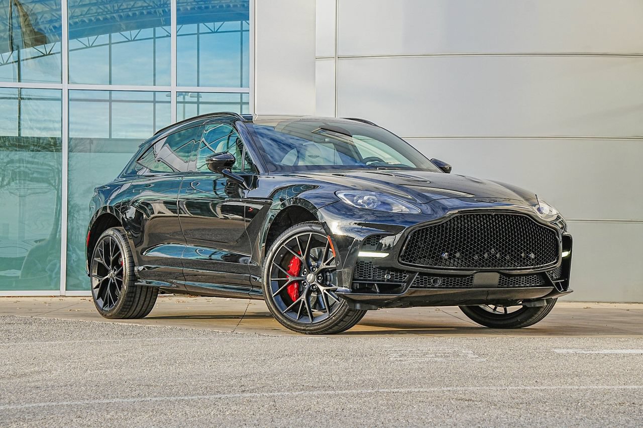 New 2026 Aston Martin DBX 707