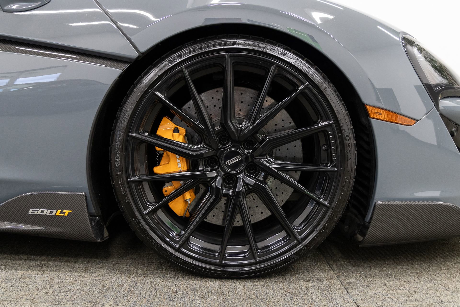 Used 2019 McLaren 600LT photo 23