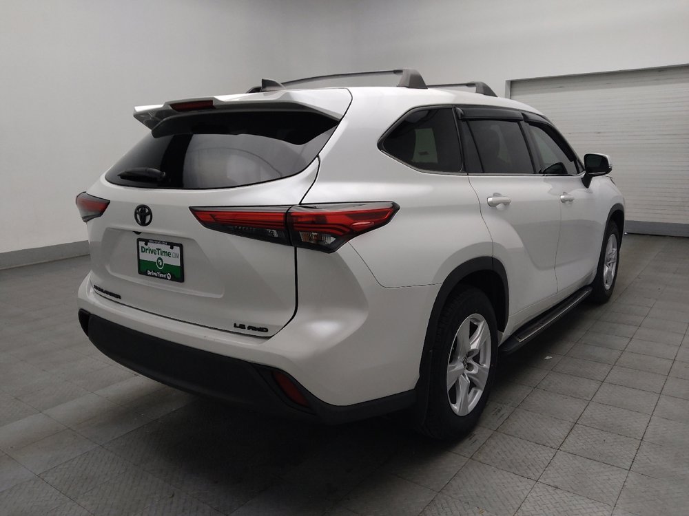 2022 Toyota Highlander LE