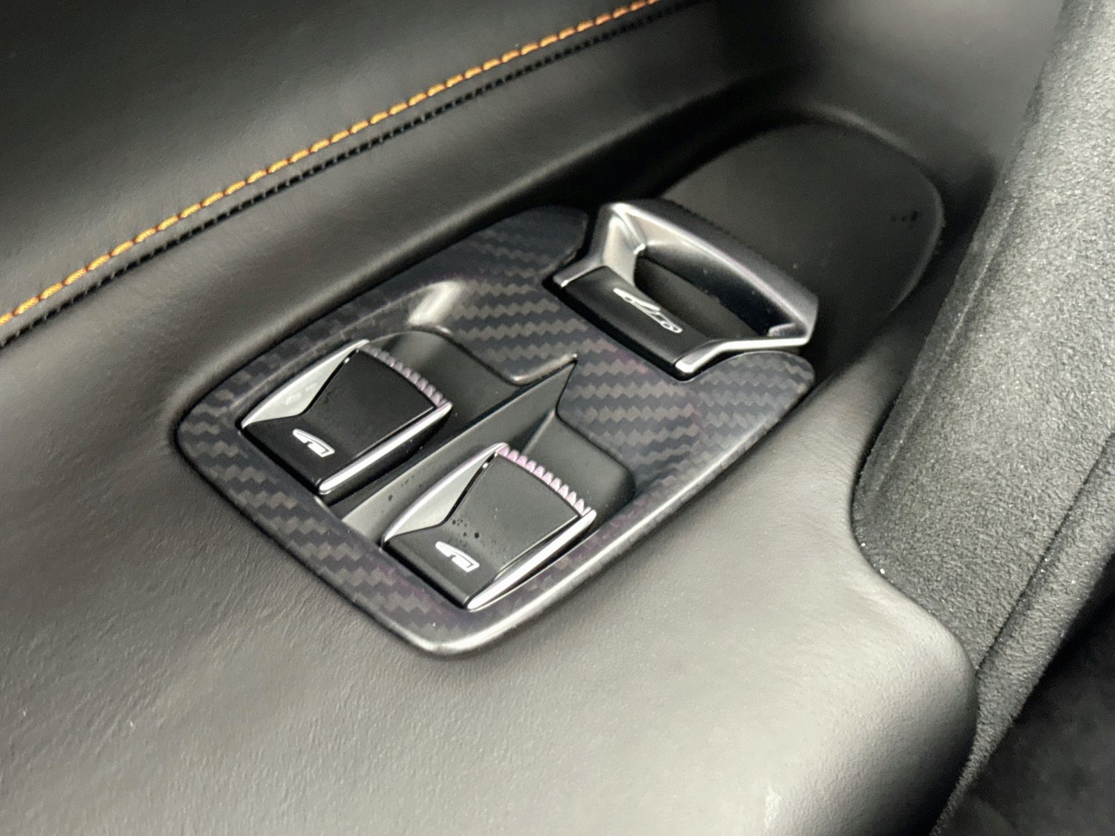 New 2027 McLaren 750S photo 17