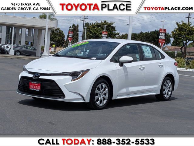 Used 2025 Toyota Corolla LE