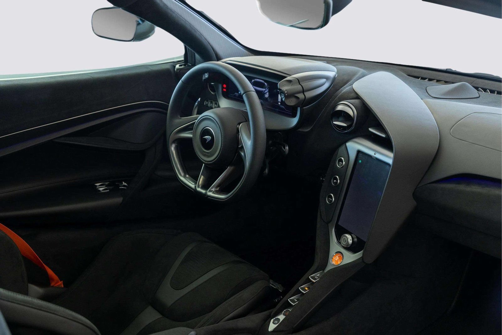 New 2026 McLaren 750S photo 37