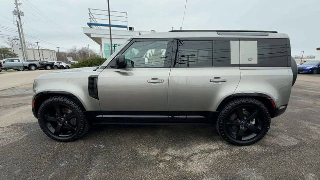 2023 Land Rover Defender 110 X-Dynamic SE