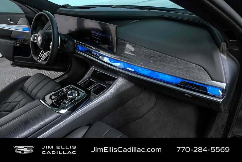 2023 BMW 760i xDrive