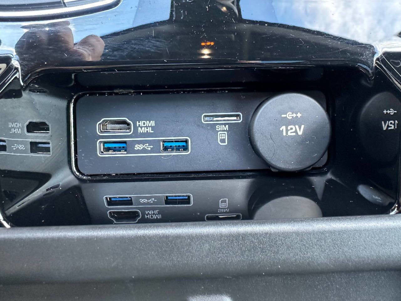 2017 Land Rover Discovery HSE Luxury