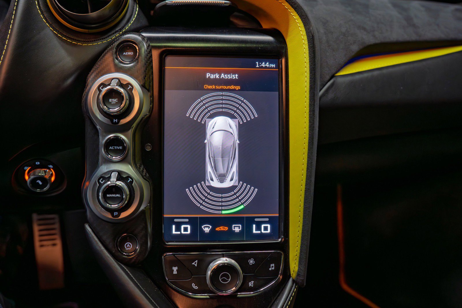 Used 2018 McLaren 720S Performance photo 33