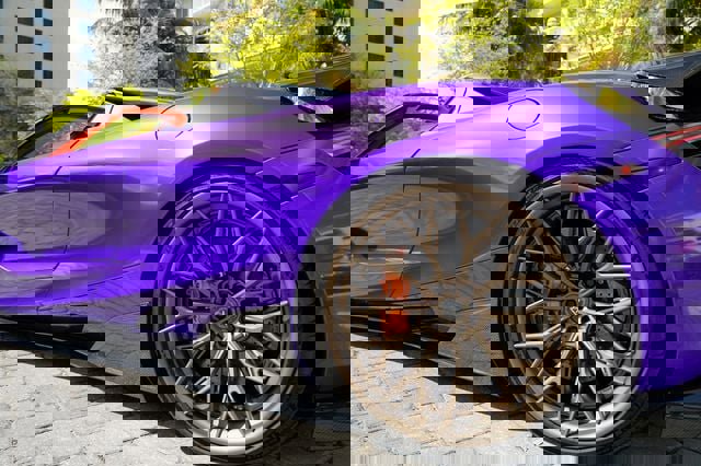 Used 2020 McLaren 720S Performance photo 17