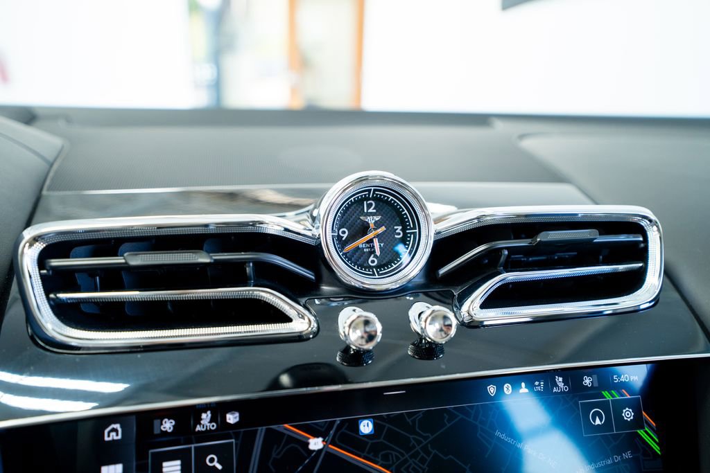 2021 Bentley Bentayga Plug-In Hybrid