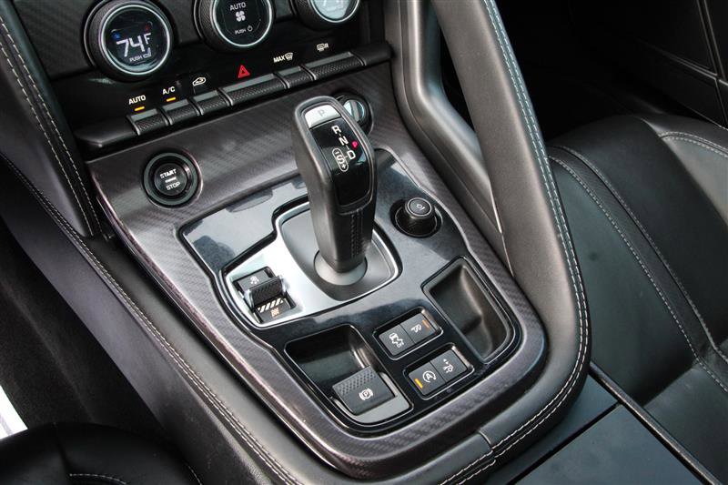 2016 Jaguar F-TYPE R