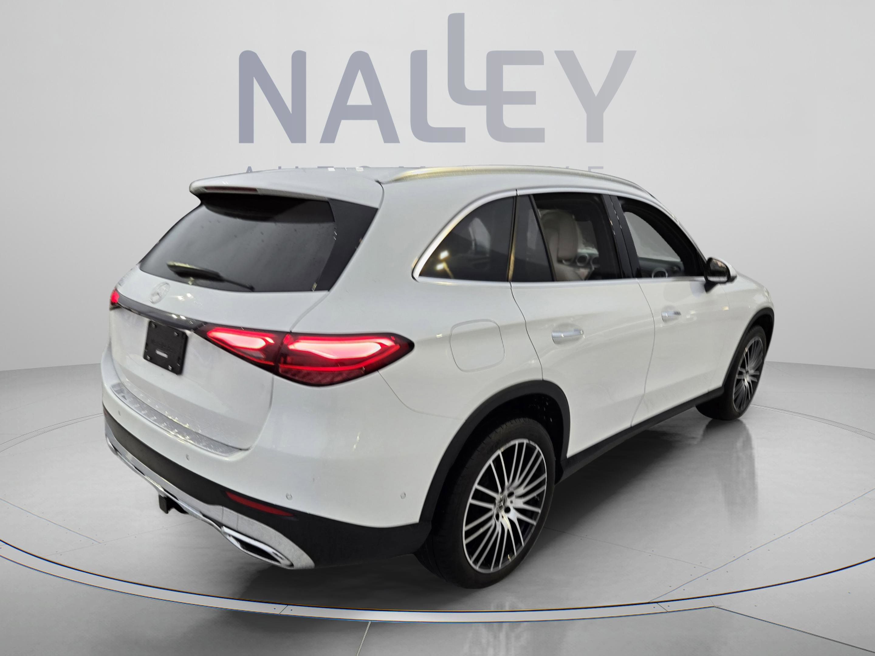 2024 Mercedes-Benz GLC 300