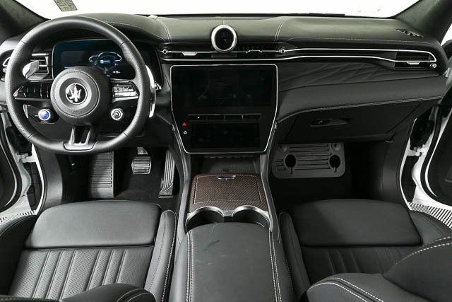 2025 Maserati Grecale Folgore