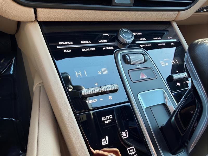 2019 Porsche Cayenne E-Hybrid