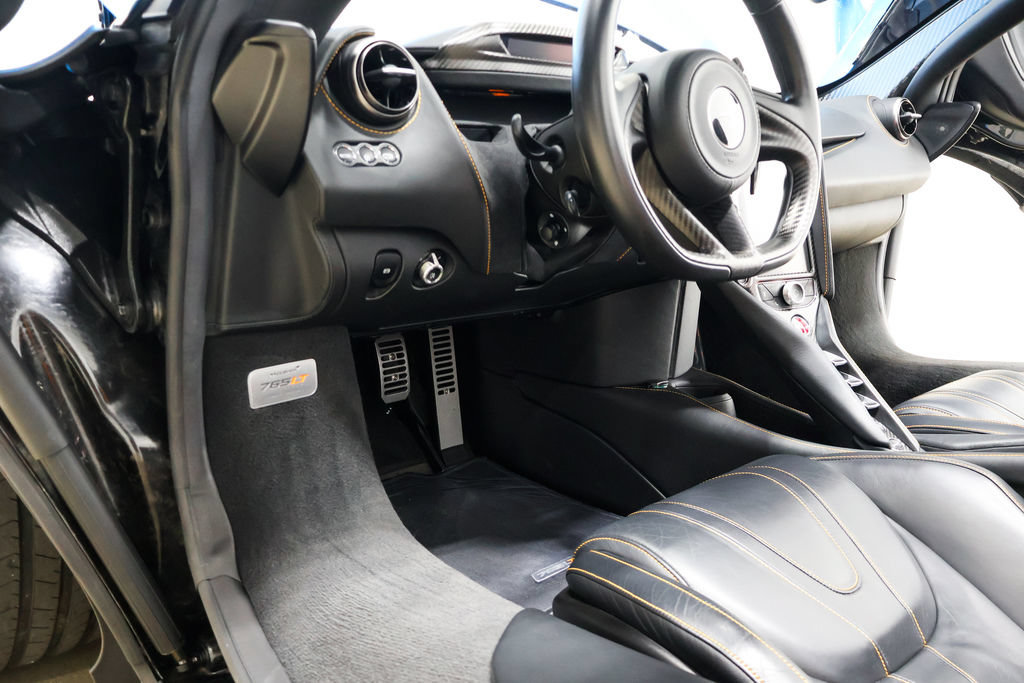 Used 2022 McLaren 765LT photo 56