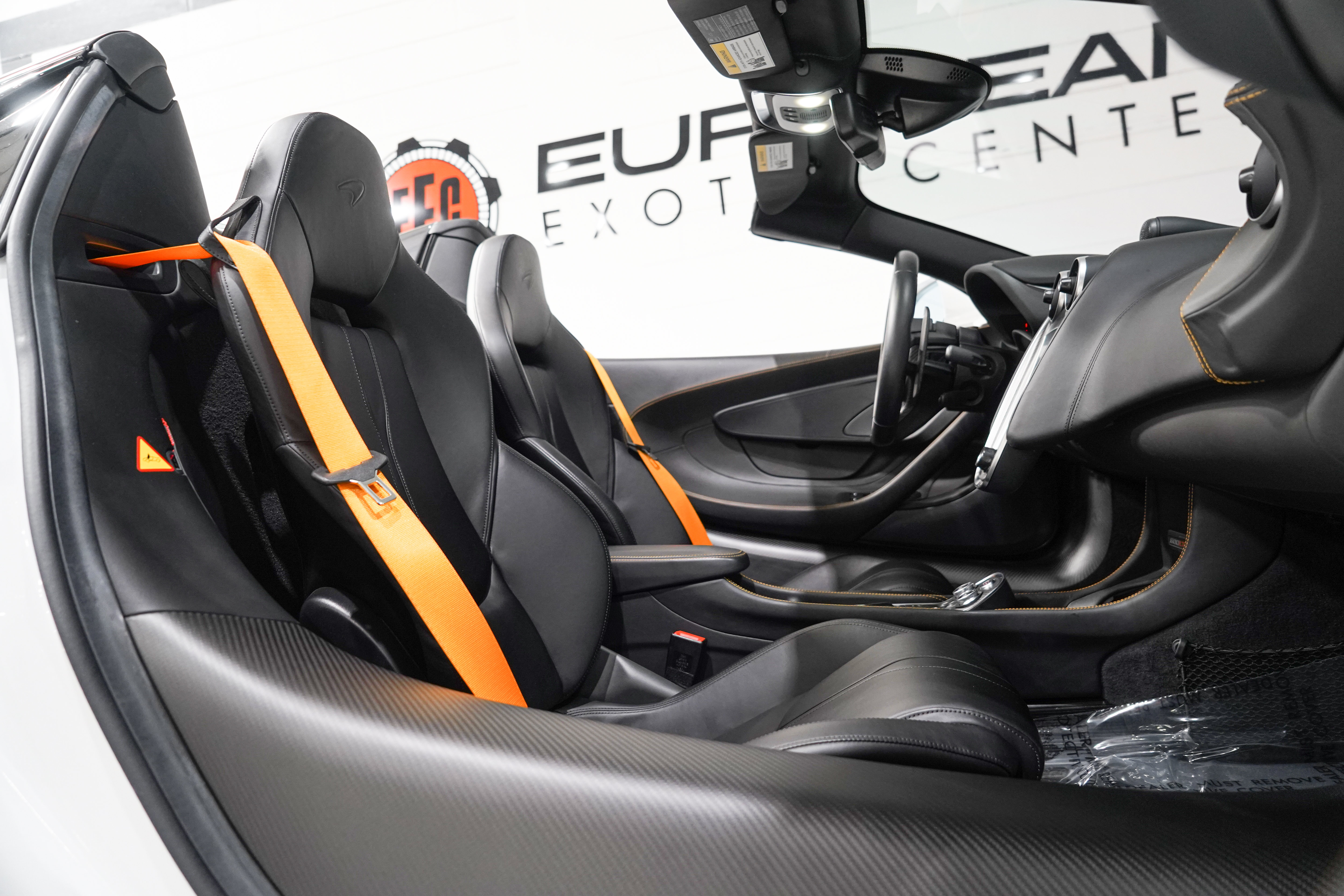 Used 2020 McLaren 600LT Spider photo 17