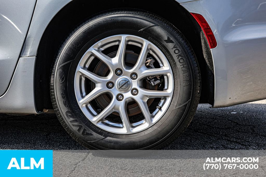 2024 Chrysler Pacifica Touring-L