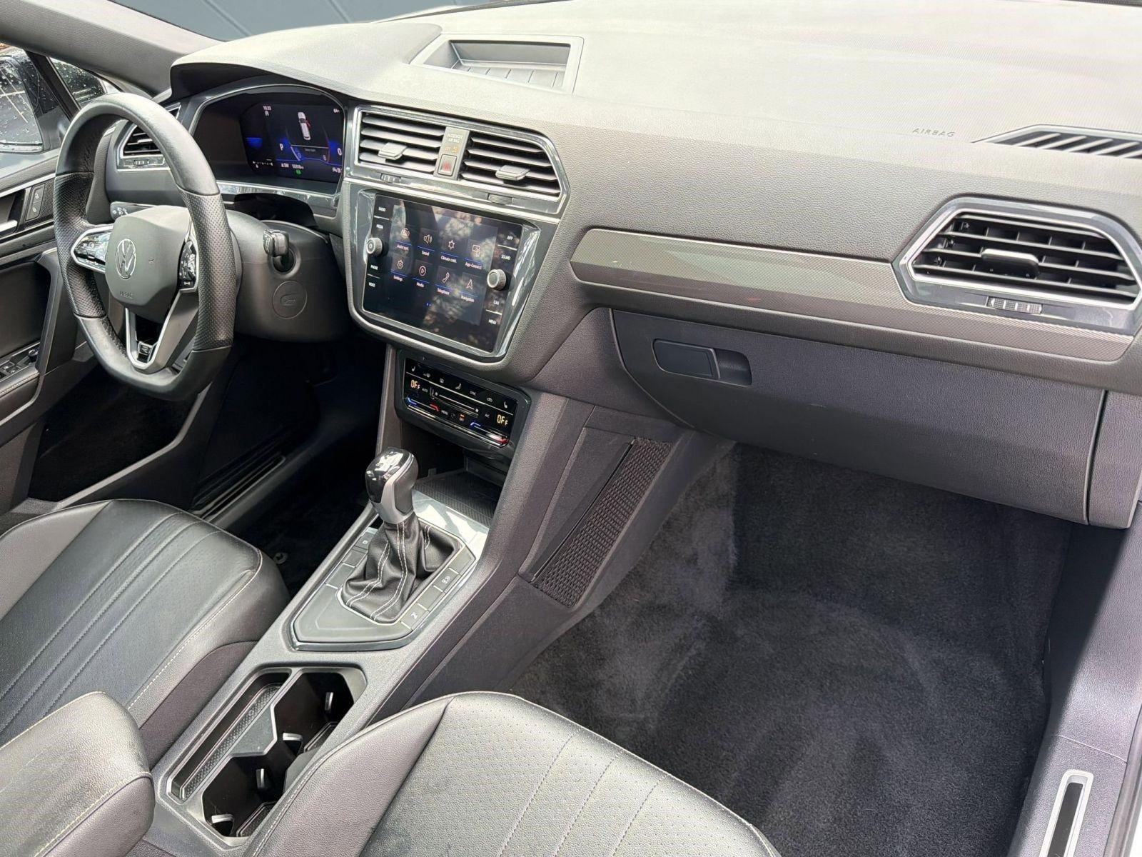 2022 Volkswagen Tiguan SE R-Line