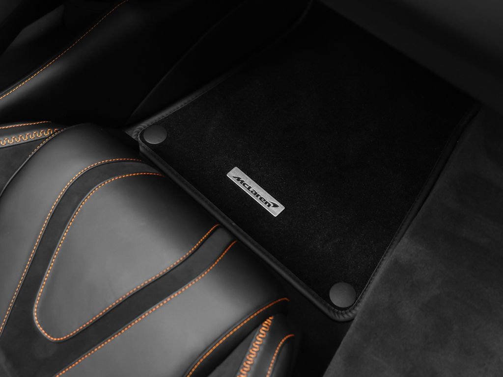 Used 2025 McLaren 750S Spider photo 18