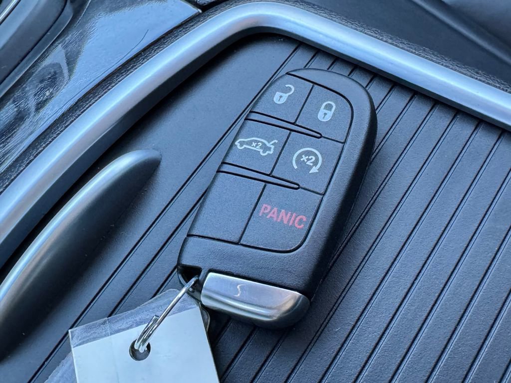 2021 Chrysler 300 Touring L