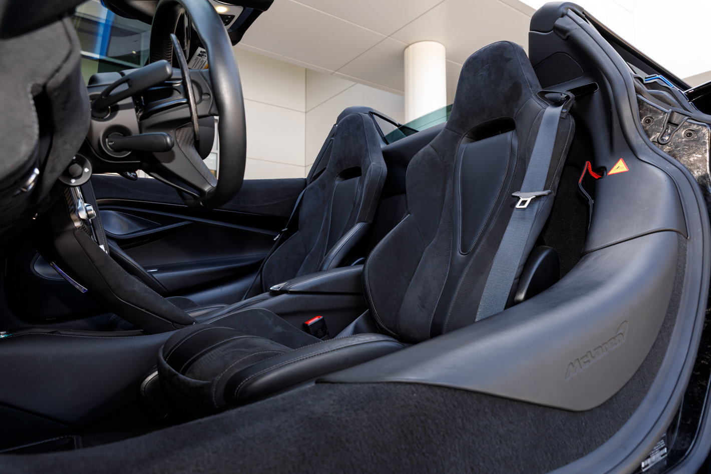 Used 2022 McLaren 720S Luxury photo 46