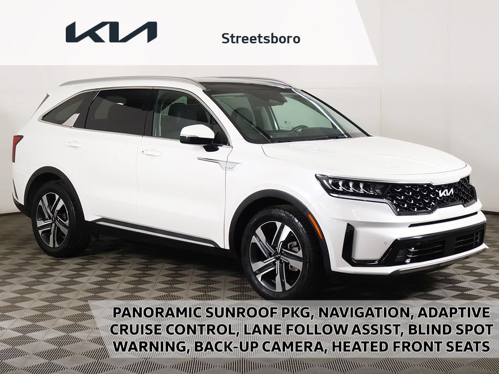 Used 2022 Kia Sorento EX w/ Panoramic Sunroof Package
