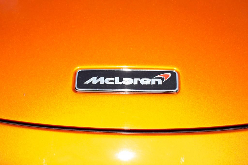 Used 2018 McLaren 720S Performance photo 12