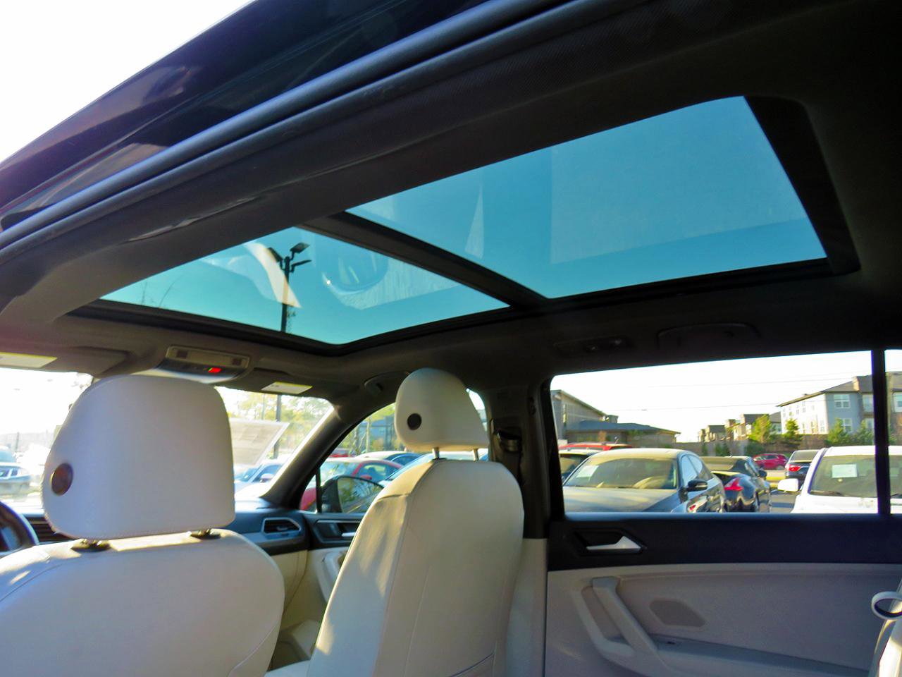 2023 Volkswagen Tiguan SE R-Line